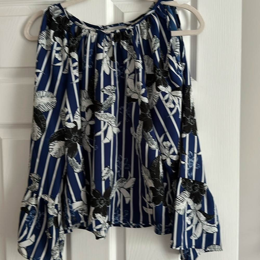 Cold shoulder long sleeve blouse